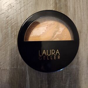 Brand New Laura Geller Powder Foundation Light
